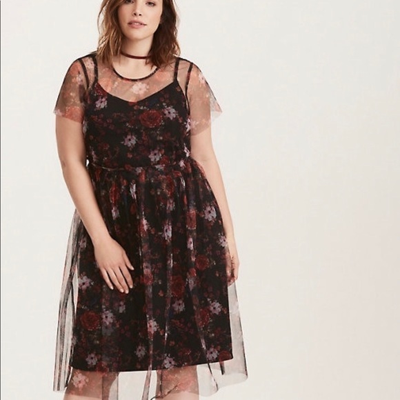Dresses & Skirts - Torrid dress size 1